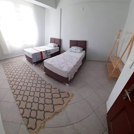 Fethiye Merkezde Ferah Ve Balkonlu 2+1 Daire * Fethiye