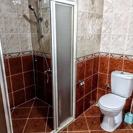 Fethiye Merkezde Ferah Ve Balkonlu 2+1 Daire * Fethiye