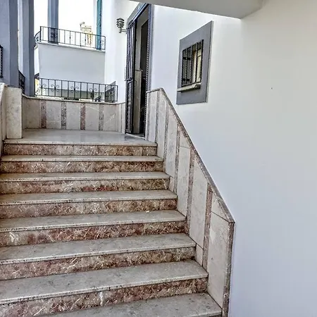 Apartment Fethiye Merkezde Ferah Ve Balkonlu 2+1 Daire